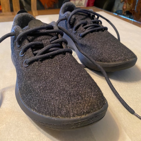Allbirds Women's Wool Runner Mizzles Savanna Night (Navy Sole) - Picture 2 of 8